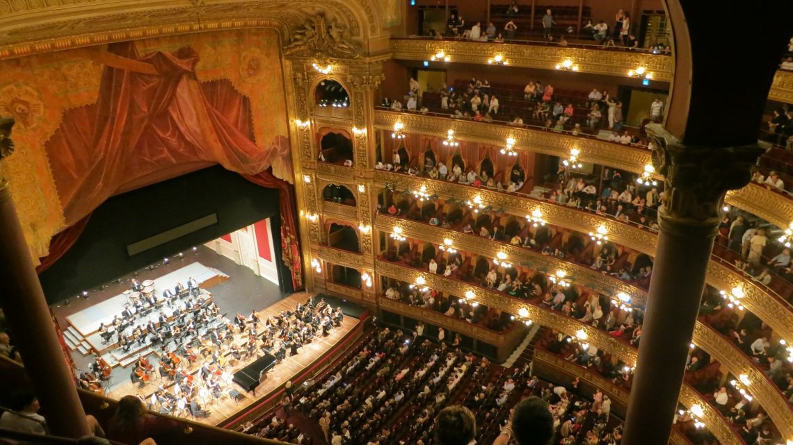 Les avantages de participer à un théâtre musical pour les enfants